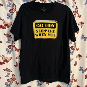 ❗️clearance-price firm❗️Funny inappropriate tee unisex slippery when wet
